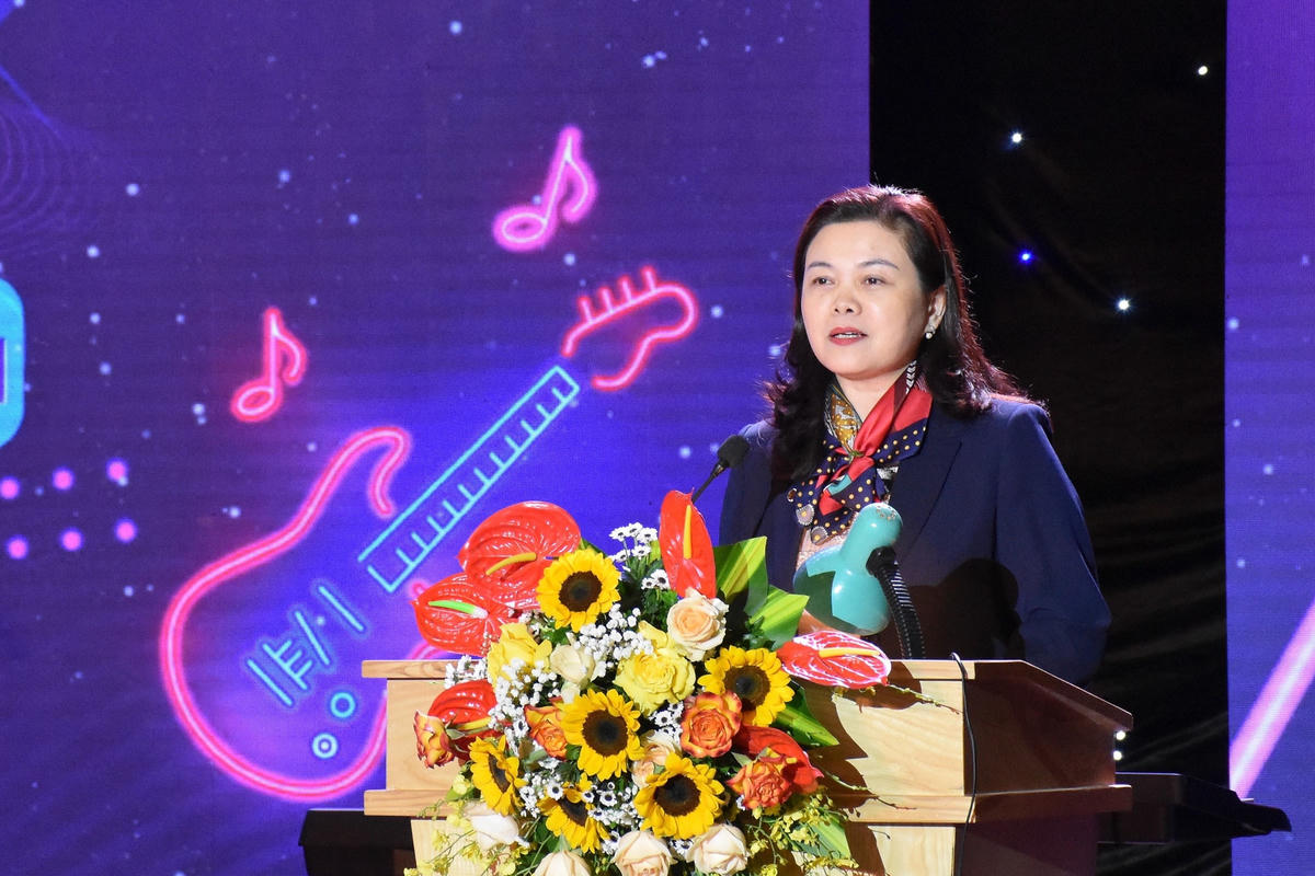 Phó Giám đốc Sở GDĐT Hà Nội Trần Lưu Hoa phát biểu tại sự kiện.