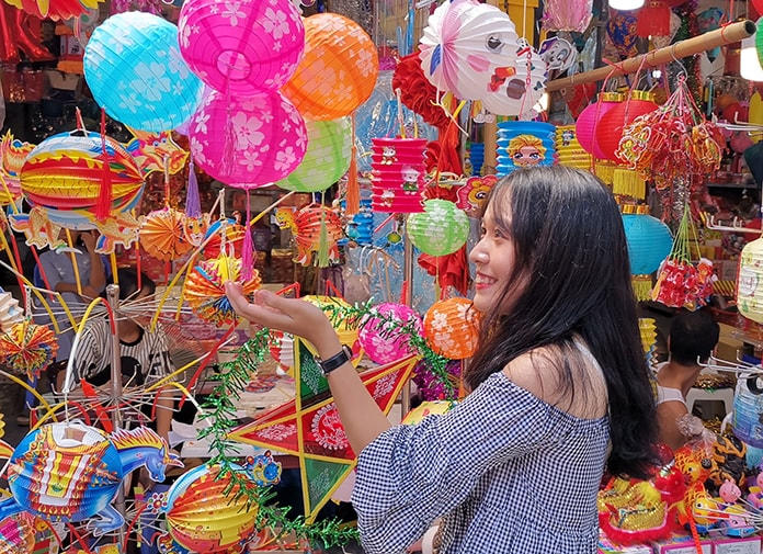 Sắc màu trên phố Hàng Mã