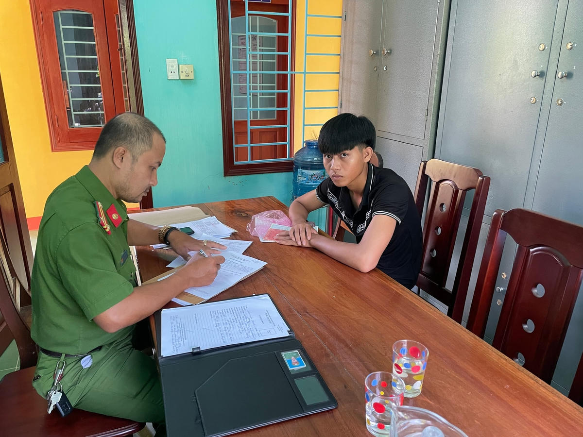 Đinh Văn Trọng tại cơ quan Công an. 