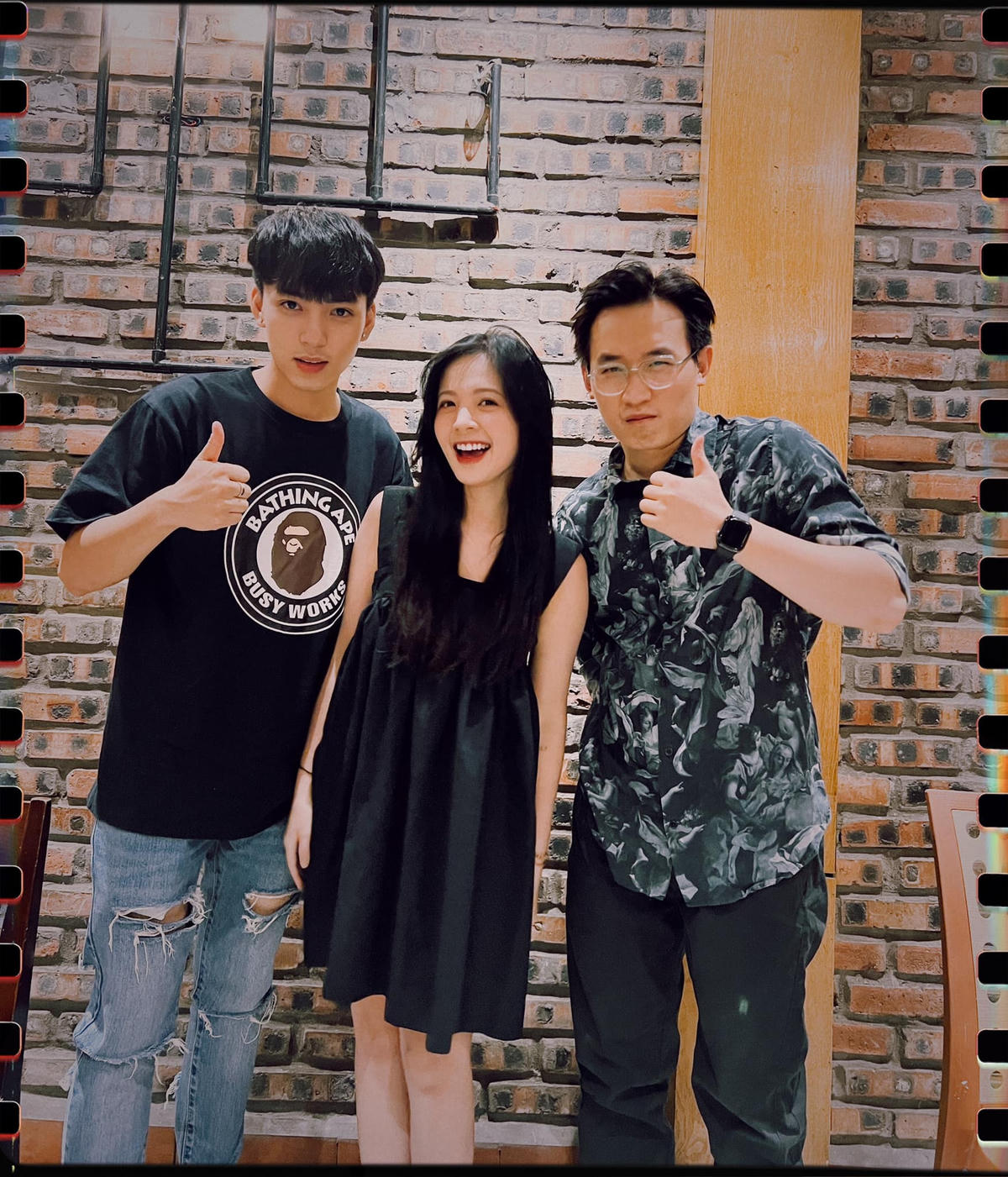 Diễn xuất của Long Hoàng trong "Lối nhỏ vào đời" khiến khán giả trầm trồ giành lời khen ngợi. 