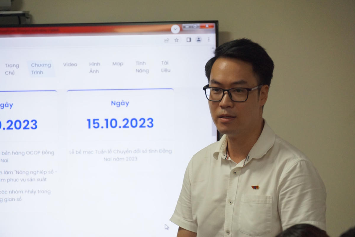 Phóng viên các cơ quan báo chí đặt câu hỏi tại họp báo. Ảnh: Mạnh Thìn.