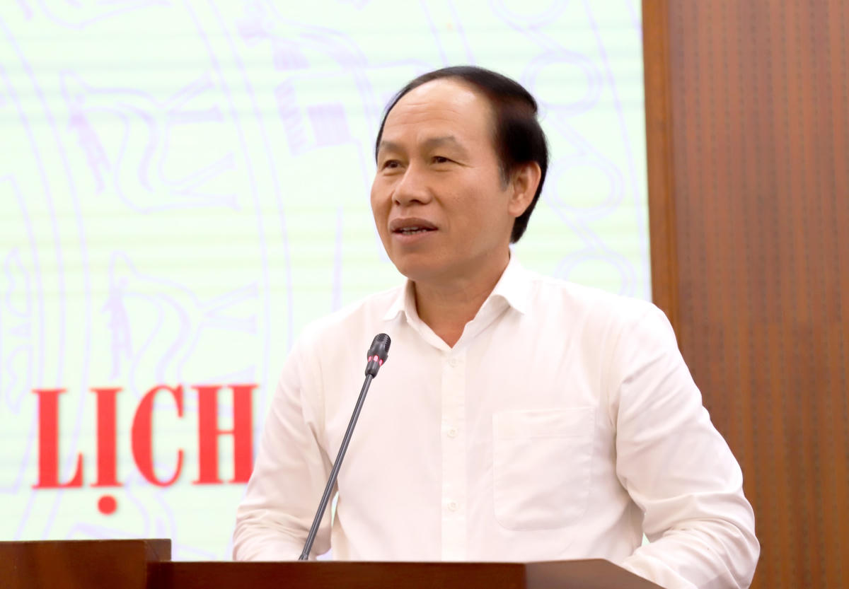 Phó Chủ tịch – Tổng Thư ký Lê Tiến Châu phát biểu kết luận Hội thảo.