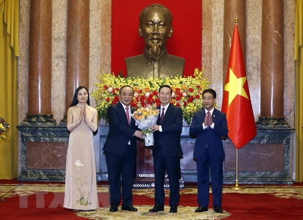 Chủ tịch nước Võ Văn Thưởng gặp gỡ lãnh đạo, cán bộ, công chức, viên chức, người lao động Văn phòng Chủ tịch nước. Ảnh: Thống Nhất/TTXVN. 