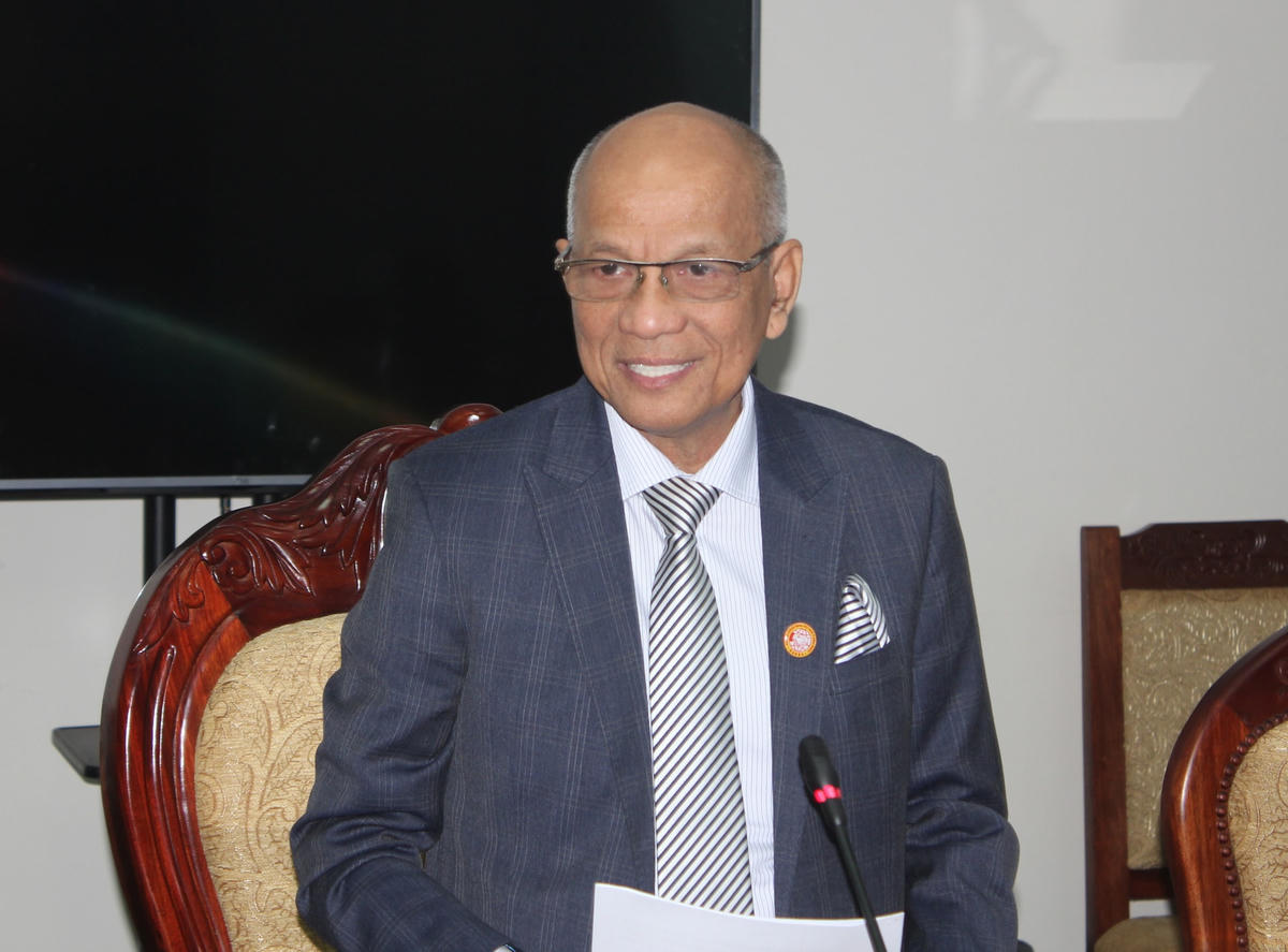 Ông Peter Hồng, Phó Chủ tịch Thường trực kiêm Tổng Thư ký Hiệp hội Doanh nhân Việt Nam ở nước ngoài phát biểu.