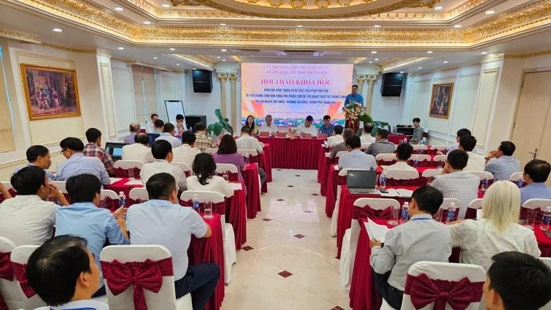 Ngày 2/10, tin từ Sở Văn hóa, Thể thao và Du lịch (VH-TT-DL) tỉnh Thanh Hóa cho biết, ngày 1/10, đơn vị vừa tổ chức Hội thảo khoa học đánh giá thực trạng và đề xuất giải pháp bảo tồn di tích thắng cảnh Hòn Vọng Phu (thuộc Cụm di tích nghệ thuật và thắng cảnh núi An Hoạch) ở phường An Hưng, TP Thanh Hóa.