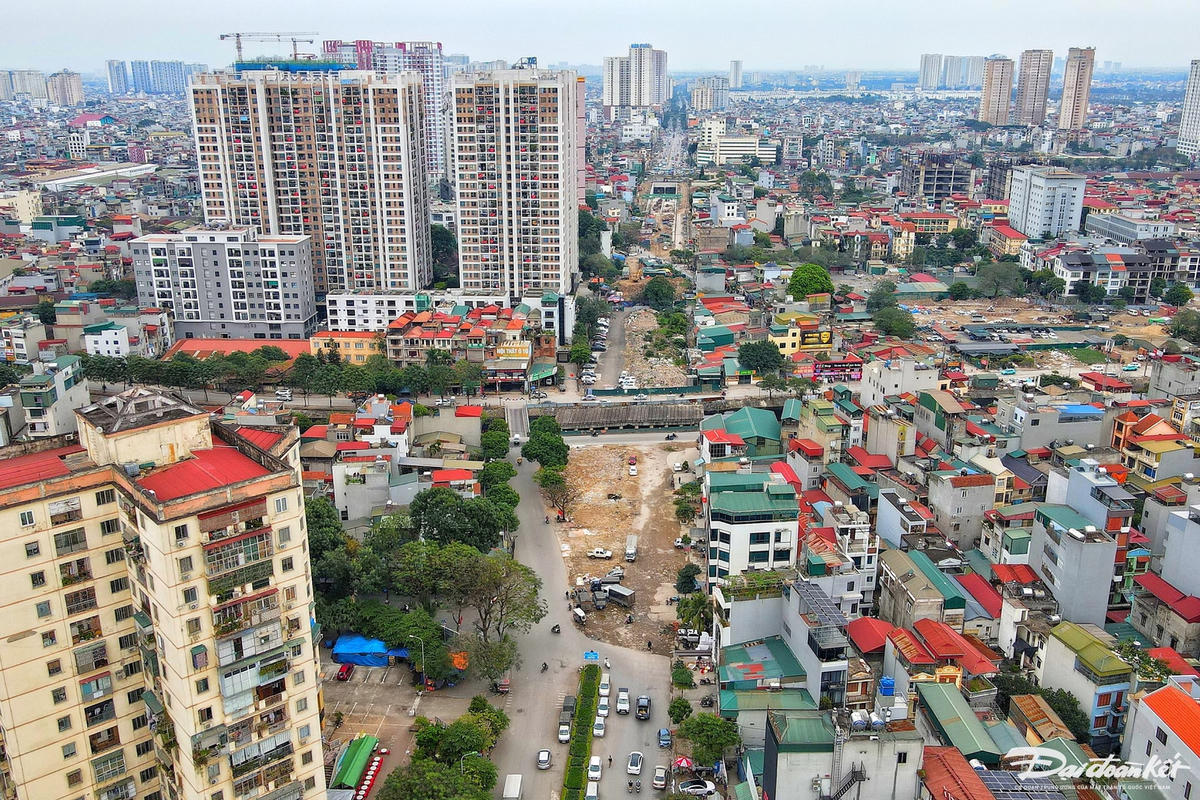 W_vanh_dai_2-5-le-khanh1.jpg