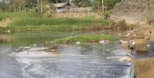 Nhà máy giấy Thuận Phát từng bị người dân phản ánh xả thải gây ô nhiễm môi trường.