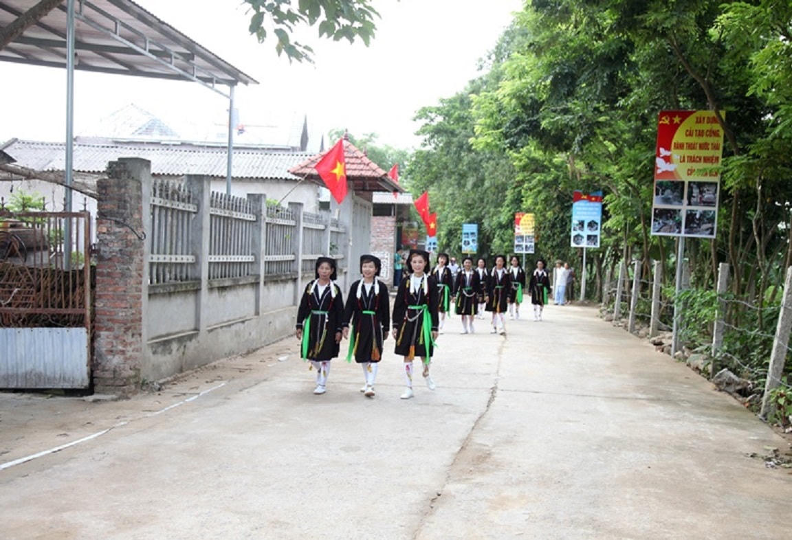 Đường giao thông nông thôn xã Đại Đình, huyện Tam Đảo (tỉnh Vĩnh Phúc) được bê tông hóa theo tiêu chuẩn nông thôn mới.