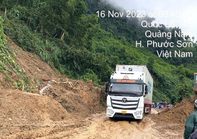 Tuyến quốc lộ 14E, đoạn qua xã Phước Hòa khắc phục xong điểm sạt lở.