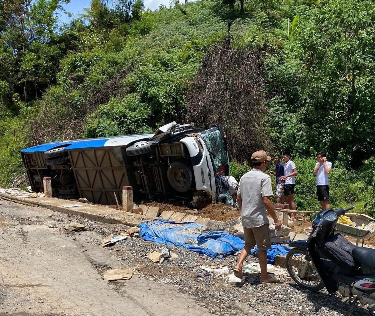 Nơi xe chở Đội bóng trẻ Quảng Nam gặp nạn. 