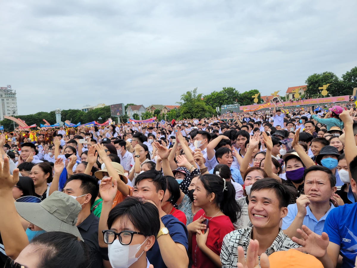 Tuy nhiên, sau tất cả, Xuân Mạnh đã giành được chiến thắng không tưởng, mang về vòng nguyệt quế lần đầu tiên cho Thanh Hóa. Không khí lúc này nổ tung, cả cầu trường rung chuyển vì những tiếng reo hò.