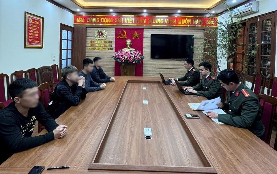 Công dân Đ.H.S và 03 người có liên quan làm việc tại cơ quan Công an