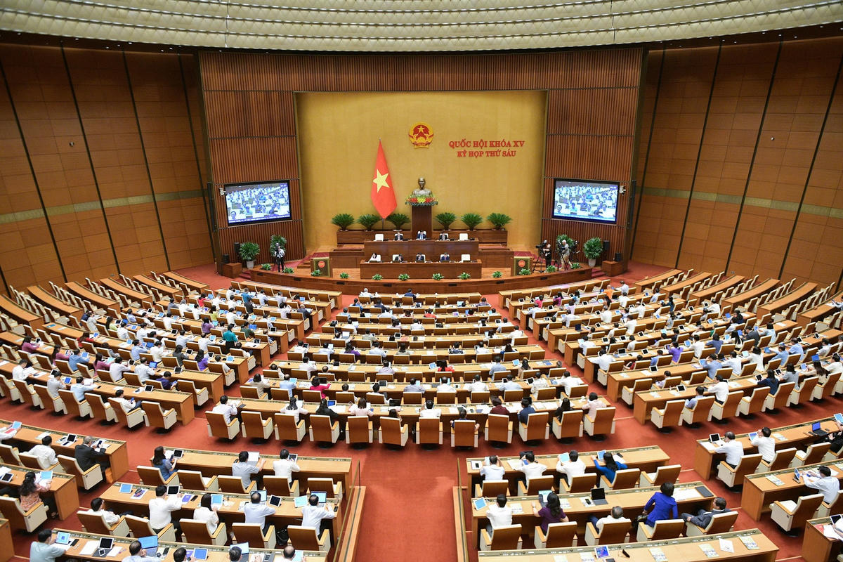Toàn cảnh phiên họp của Quốc hội, sáng 31/10. Ảnh: Quang Vinh.