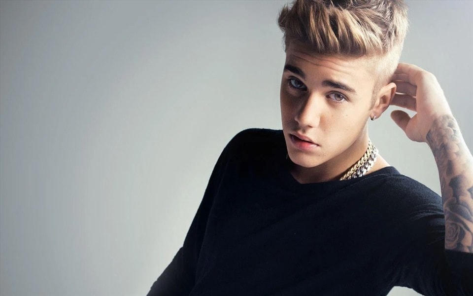 Justin Bieber có thể phải tạm dừng hoạt động âm nhạc 6 tháng để điều trị khỏi bệnh.  