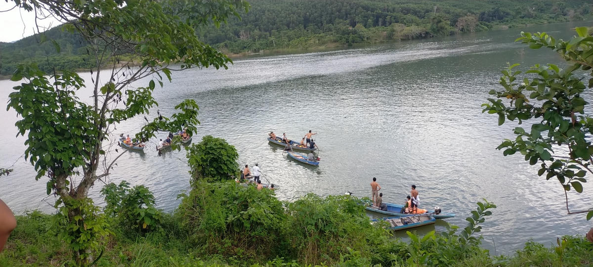 Nơi xảy ra vụ lật ghe trên lòng hồ thủy điện sông Tranh 4.  
