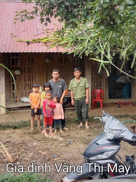 Gia đình nạn nhân bị tử vong Vàng Thị May ở thôn Ea Bar, xã Cư Pui.