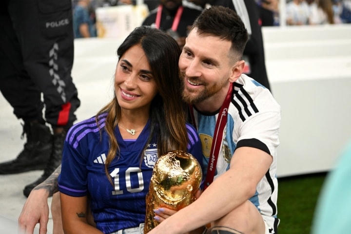 Antonella và các con có mặt ở Qatar cổ vũ tất cả các trận đấu của đội tuyển Argentina tại World Cup 2022.