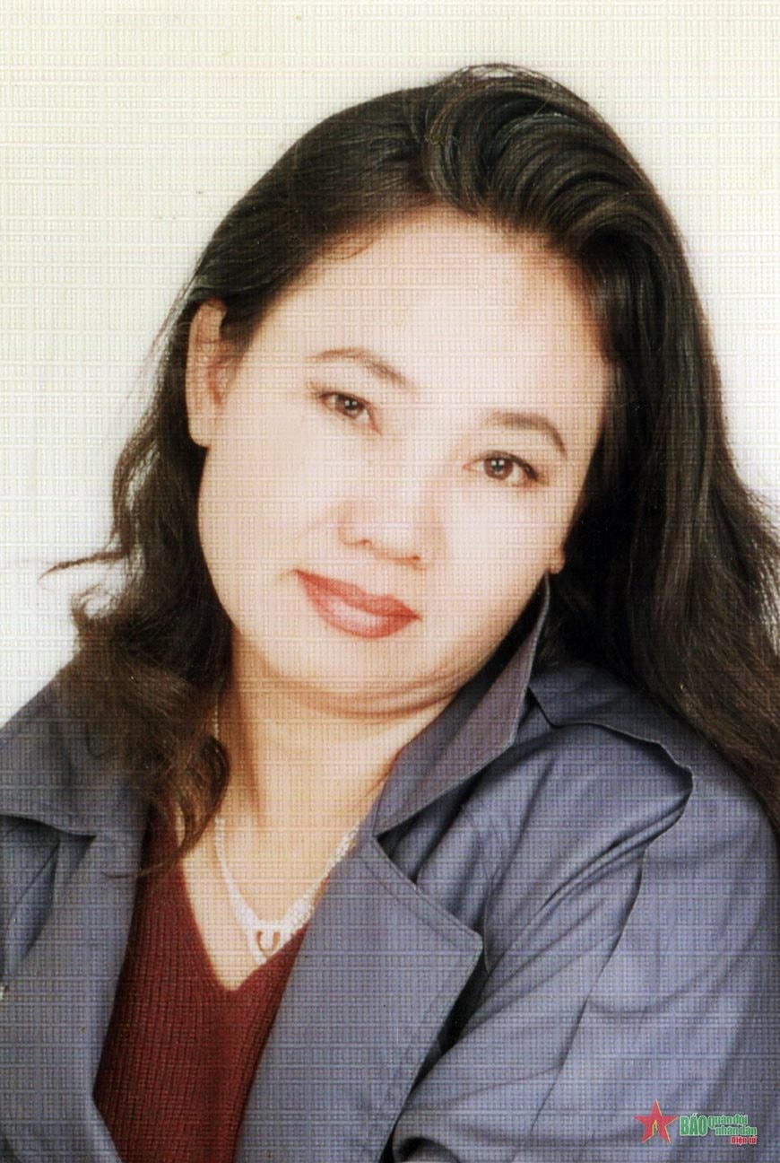 pham-ho-thu.jpg