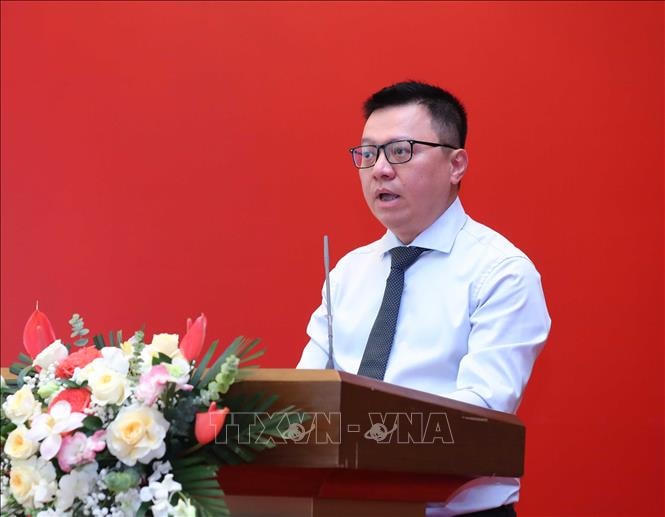 Ông Lê Quốc Minh, Ủy viên Trung ương Đảng, Phó Trưởng Ban Tuyên giáo Trung ương, Tổng biên tập báo Nhân Dân, Bí thư Đảng đoàn, Chủ tịch Hội Nhà báo Việt Nam phát biểu tại buổi gặp mặt. Ảnh: An Đăng/TTXVN.