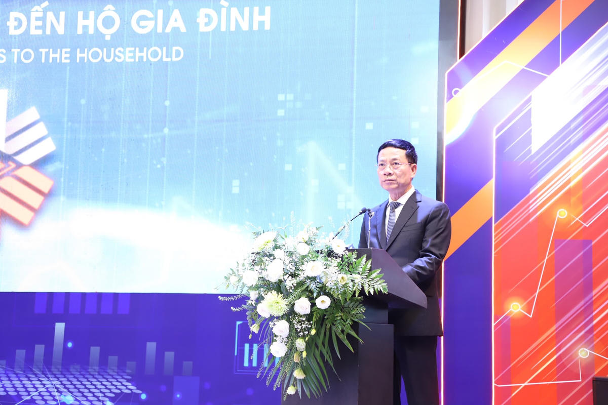 Bộ trưởng Bộ TT&TT Nguyễn Mạnh Hùng phát biểu khai mạc Diễn đàn.