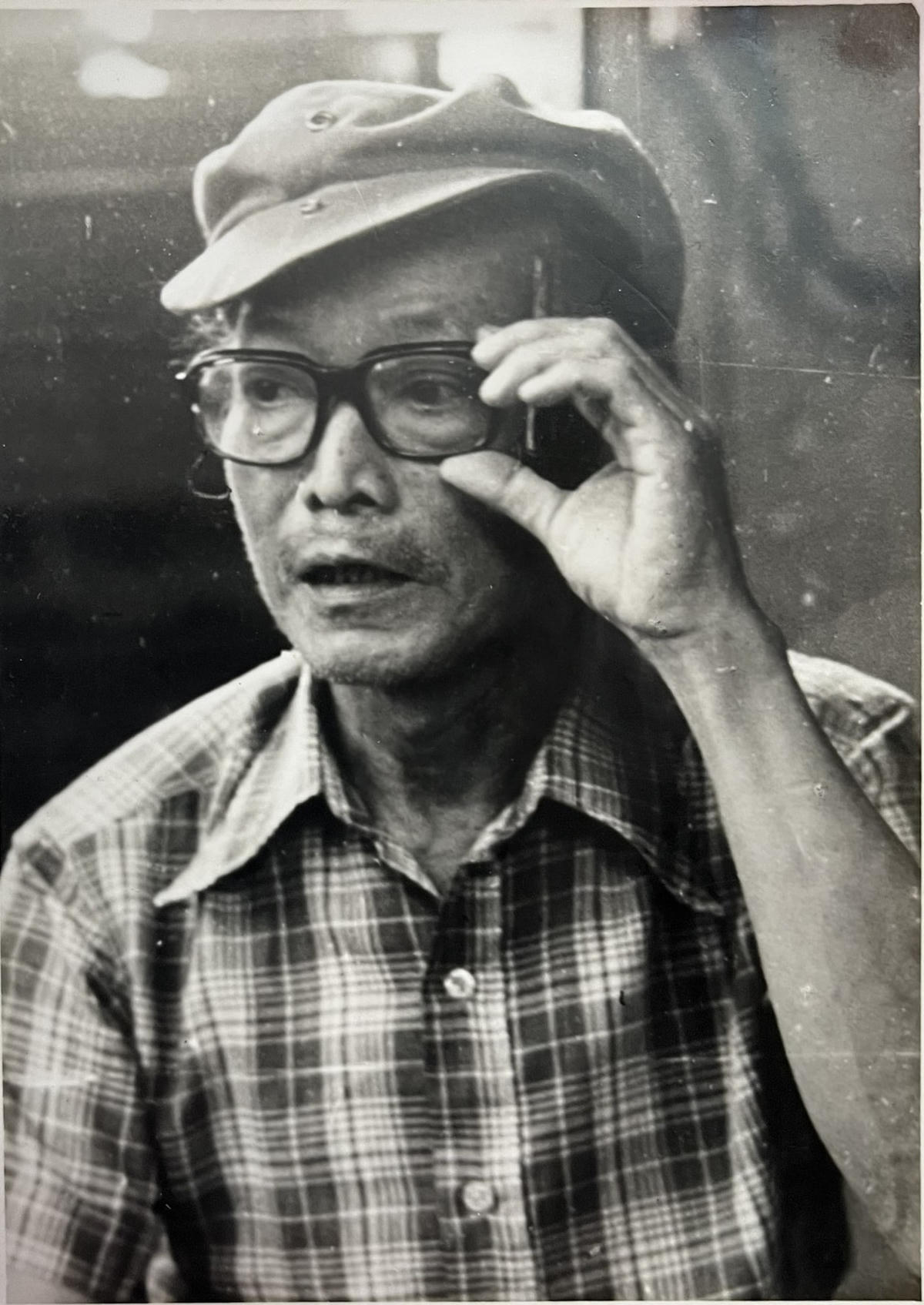 Họa sĩ Nguyễn Sáng.  