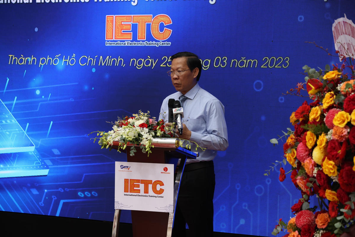 Chủ tịch UBND TP HCM Phan Văn Mãi phát biểu tại lễ vận hành IETC.