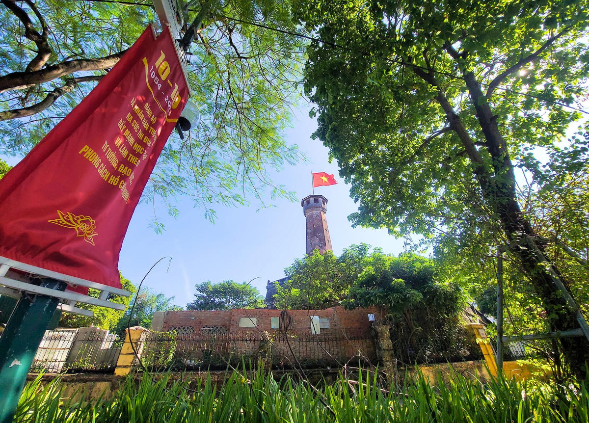 Ngày 10/10/1954 đã trở thành thời khắc lịch sử tràn đầy cảm xúc cho lớp lớp người Hà Nội khi Thủ đô được hoàn toàn giải phóng. 69 năm trôi qua, những kỷ niệm thiêng liêng về Ngày Giải phóng Thủ đô vẫn còn mãi trong dòng chảy ký ức lịch sử.