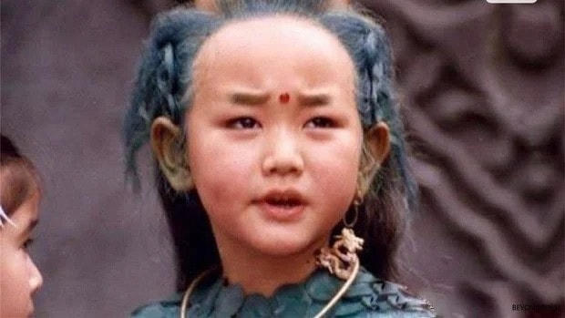 Trần Thần là sao nhí nổi tiếng trong phim "Tiểu Long Nhân".