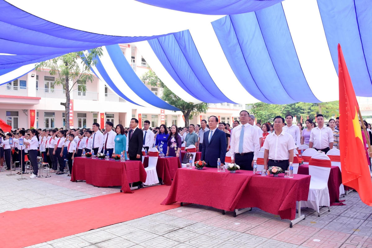 Tiếng trống khai giảng năm học 2023-2024 rộn ràng trên khắp cả nước