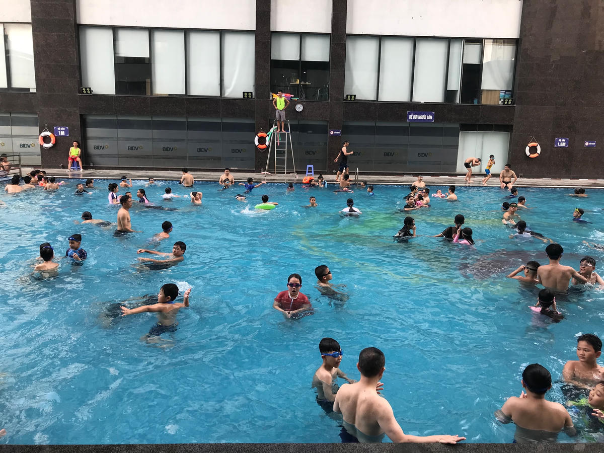 Cần đưa môn Bơi lội trở thành môn học chính thức trong chương trình học ở phổ thông.  