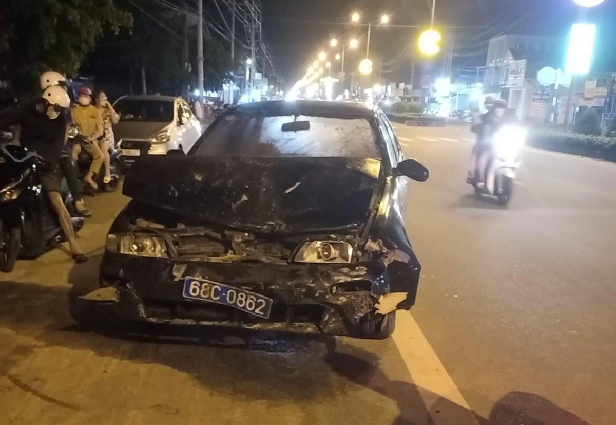 Xe biển xanh gây tai nạn liên hoàn, tông chết nữ sinh ở Phú Quốc rồi bỏ chạy
