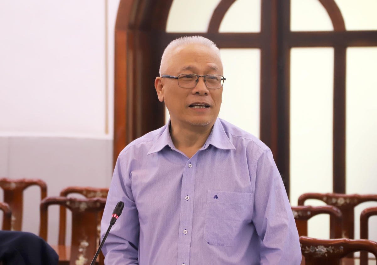 GS.TS Nguyễn Đăng Dung, Phó Chủ nhiệm Hội đồng tư vấn về Dân chủ và Pháp luật UBTƯ MTTQ Việt Nam phát biểu.