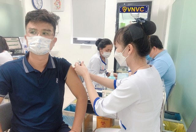 Tiêm vaccine phòng dại là biện pháp hữu hiệu để bảo vệ tính mạng của người bệnh.