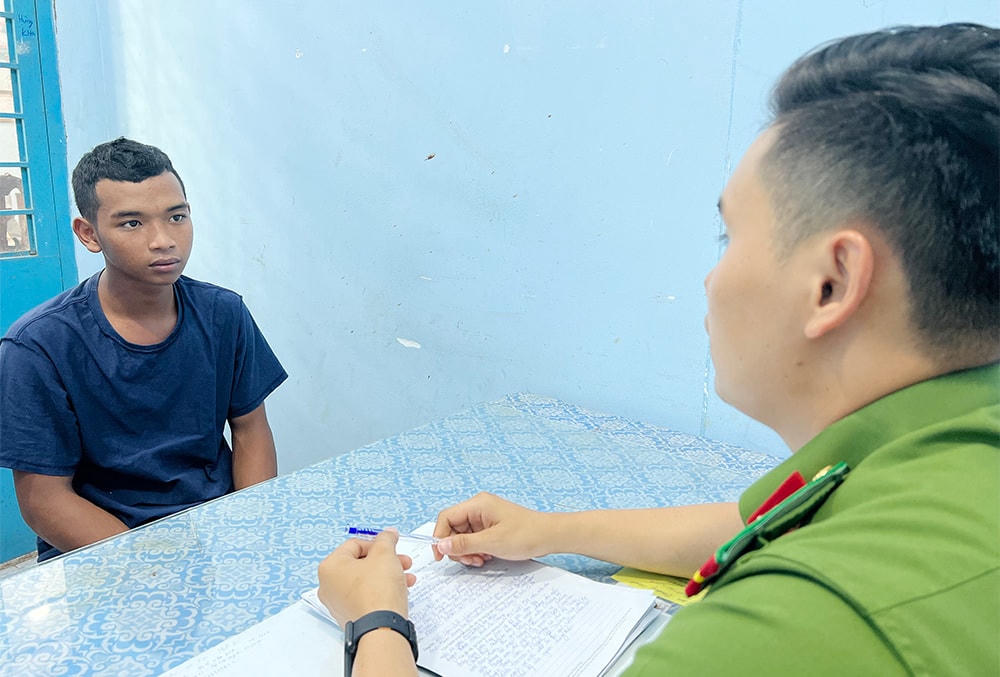 Lâm Hoài Ân tại cơ quan công an