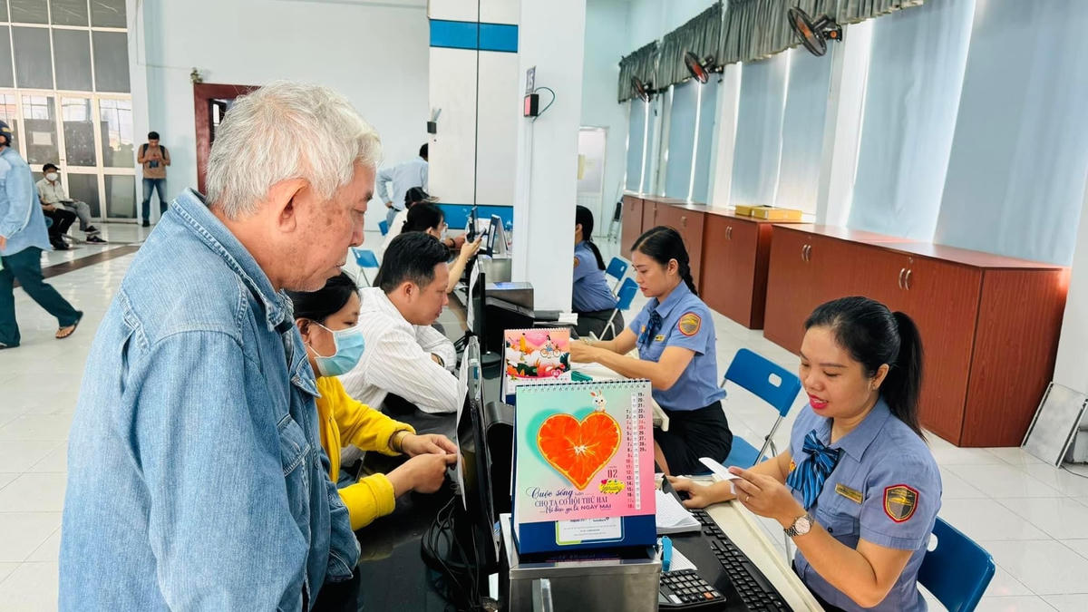 Gần 53.000 vé tàu Tết Giáp Thìn 2024 đã được người dân đặt mua.