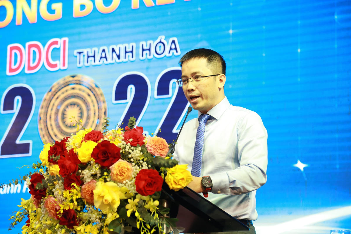 Ông Đậu Anh Tuấn, Phó Tổng Thư ký VCCI đưa ra kiến nghị nên vinh danh thêm 10 công chức tiêu biểu trong việc hỗ trợ DN.
