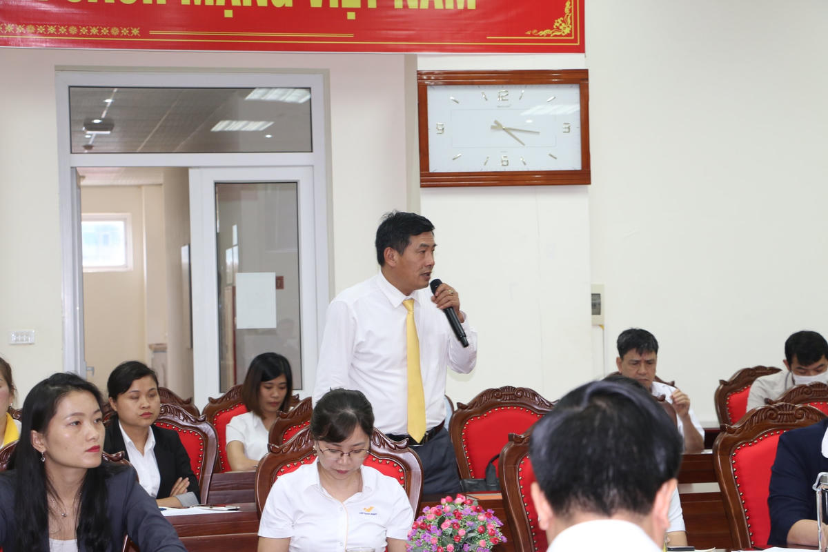Theo các đại biểu cần tăng cường kiểm tra, giám sát các điểm thu, các nhân viên thu để đảm bảo chỉ tiêu mở rộng người tham gia BHXH, BHYT hộ gia đình