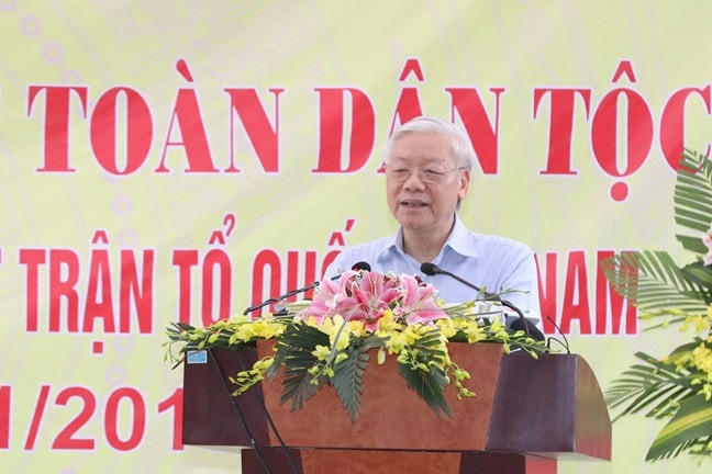 Tổng Bí thư Nguyễn Phú Trọng phát biểu khi tham dự Ngày hội đại đoàn kết toàn dân tộc tại Làng văn hóa Thượng Điện, xã Vinh Quang, huyện Vĩnh Bảo, TP Hải Phòng, ngày 15/11/2017. Ảnh Quang Vinh.