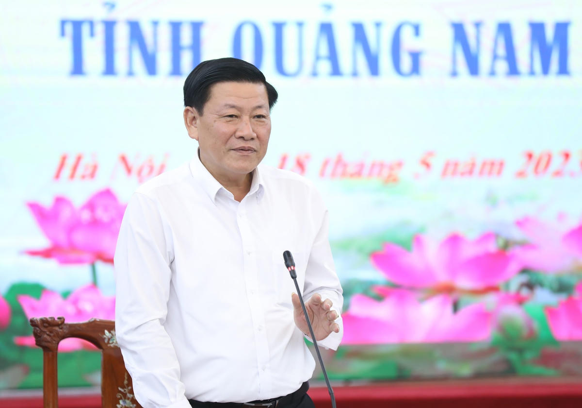 Ông Lê Thái Bình, Phó Chủ tịch Ủy ban MTTQ tỉnh Quảng Nam phát biểu tại buổi tiếp.
