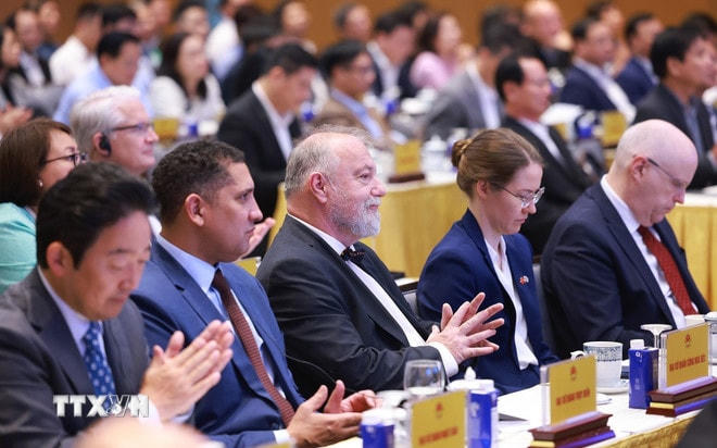 Các đại biểu dự Lễ công bố Bộ chỉ số đánh giá kết quả thực hiện các hiệp định thương mại tự do của các địa phương năm 2024. (Ảnh: Dương Giang/TTXVN) ttxvn-thu-tuong-du-le-cong-bo-bo-chi-so-danh-gia-ket-qua-thuc-hien-cac-hiep-dinh-thuong-mai-tu-do-08-4.jpg