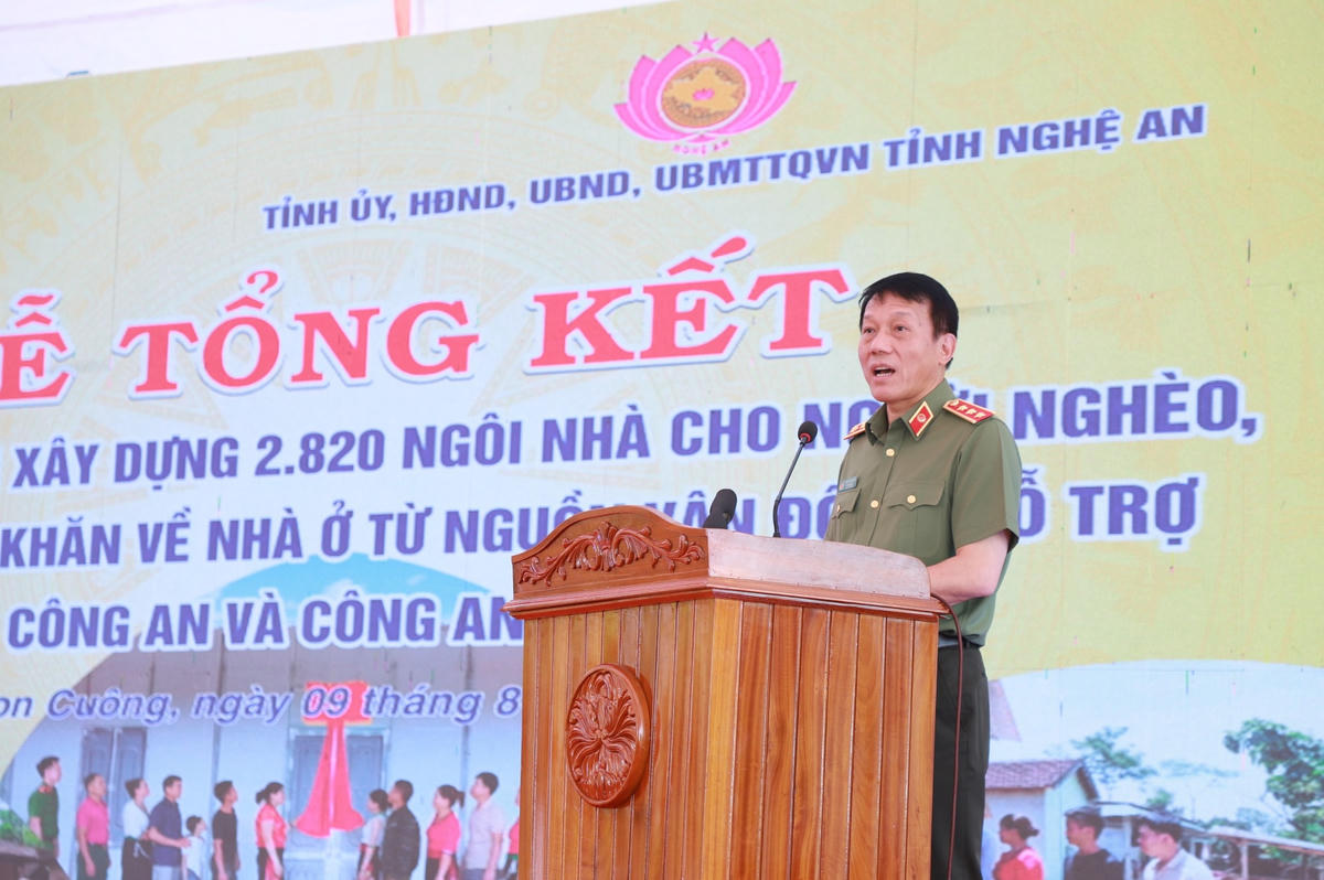 Thượng tướng Lương Tam Quang - Thứ trưởng Bộ Công an phát biểu tại buổi lễ.