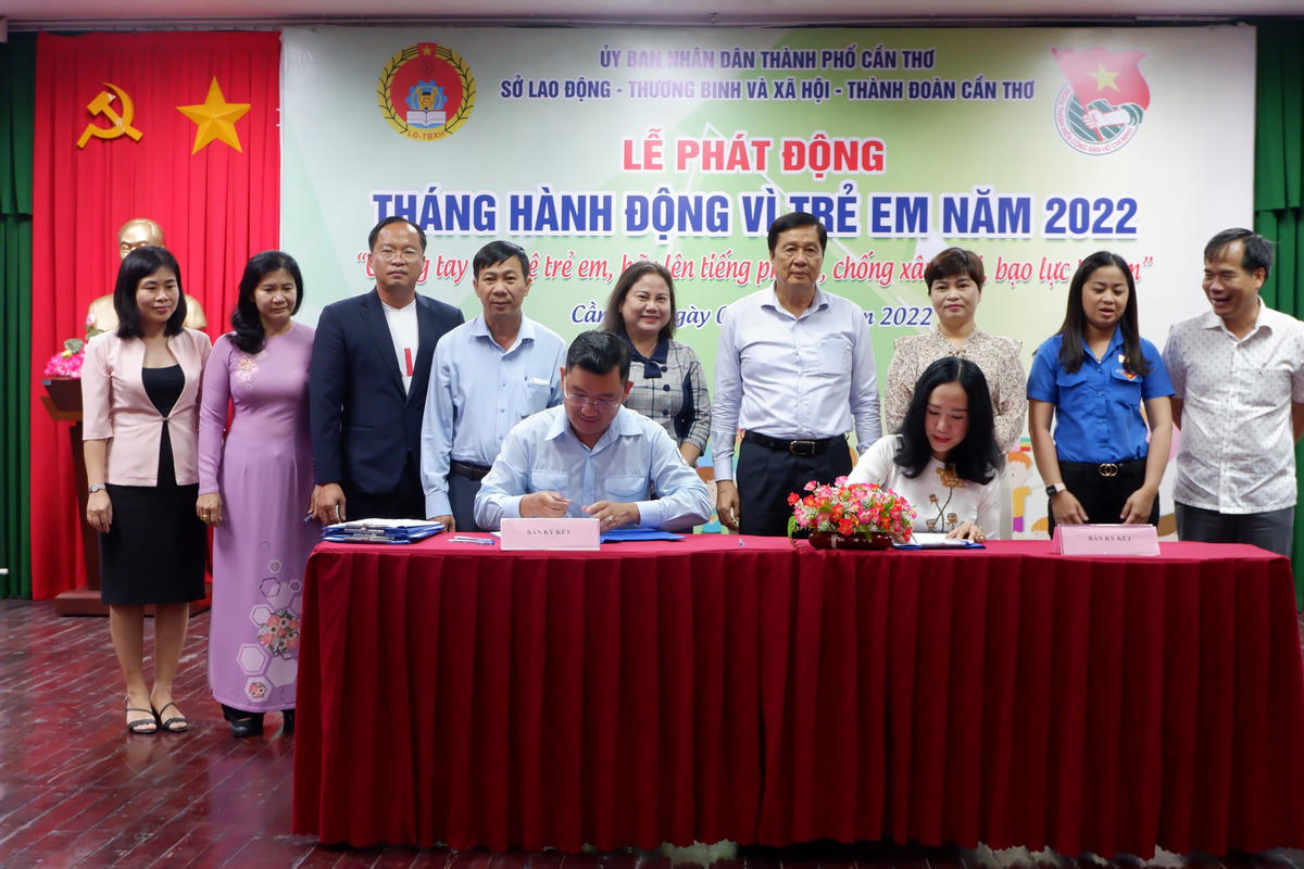 Thành đoàn Cần Thơ và Sở LĐTB&XH ký kết kế hoạch tổ chức các hoạt động.