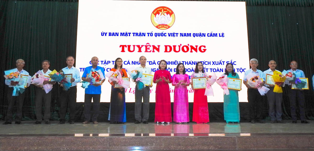 Đà Nẵng: Mặt trân quận Cẩm Lệ tổng kết 20 năm Ngày hội Đại đoàn kết toàn dân tộc
