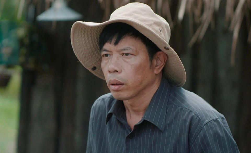 Tạo hình của Thái Hòa trong "Mẹ rơm".