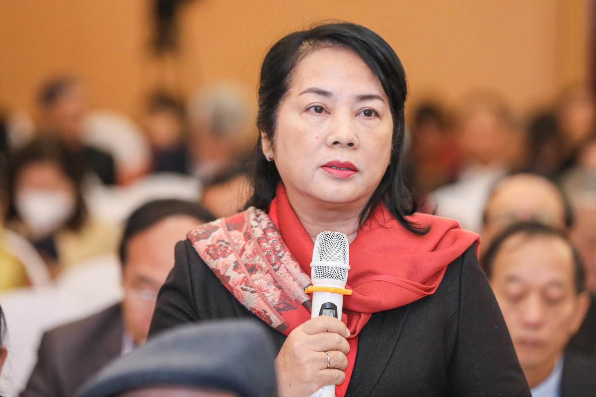 Bà Trần Kim Yến, Chủ tịch Ủy ban MTTQ Việt Nam Thành phố Hồ Chí Minh phát biểu tại Hội nghị.
