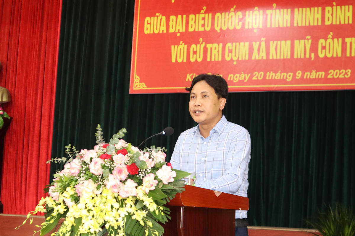 Phó Chủ tịch - Tổng Thư ký Nguyễn Thị Thu Hà tiếp xúc cử tri tại huyện Kim Sơn