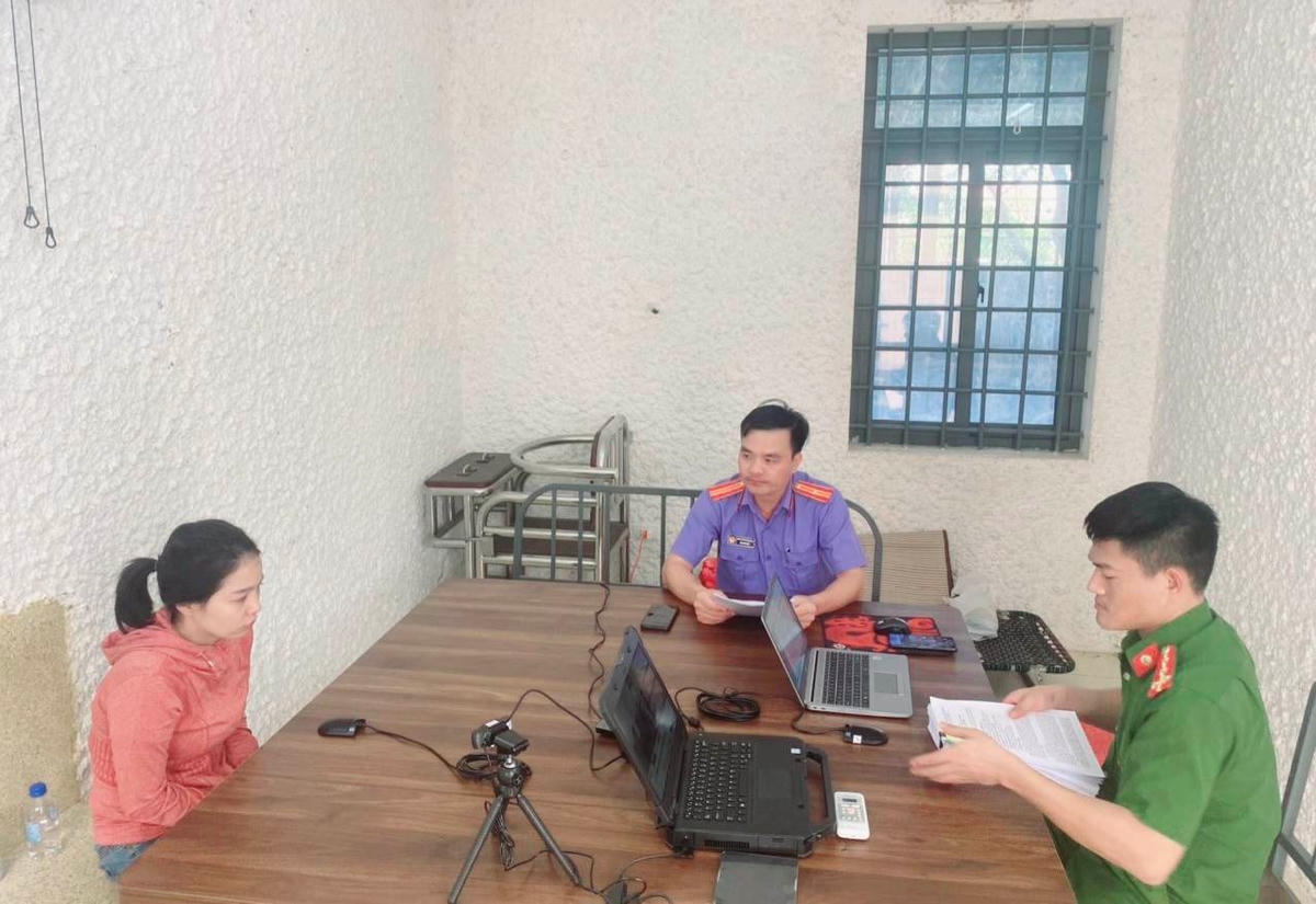 Võ Thị Anh tại cơ quan điều tra.