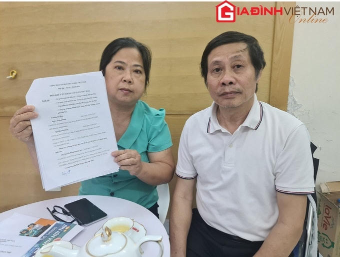 Hai vợ chồng bà Hồng - ông Sáng.