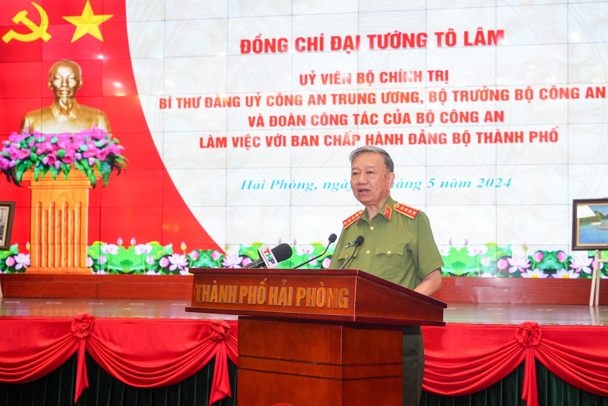 Đại tướng Tô Lâm, Bộ trưởng Bộ Công an ghi nhận và đánh giá cao sự phối hợp giữa Ban Thường vụ Thành ủy Hải Phòng với Đảng ủy Công an Trung ương trong việc bảo đảm an ninh chính trị, trật tự an toàn xã hội, phòng chống tội phạm.
