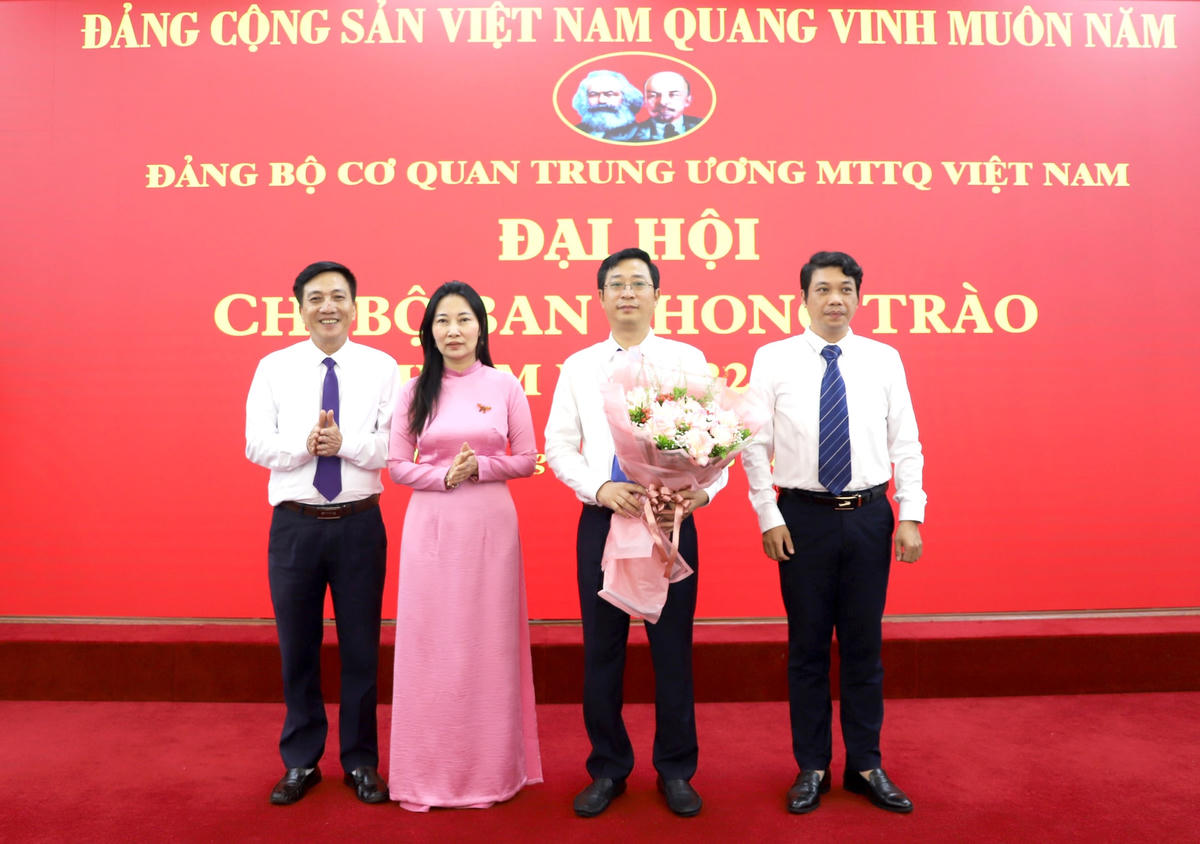 Ra mắt Chi ủy Chi bộ Ban Phong trào nhiệm kỳ 2022 - 2025.